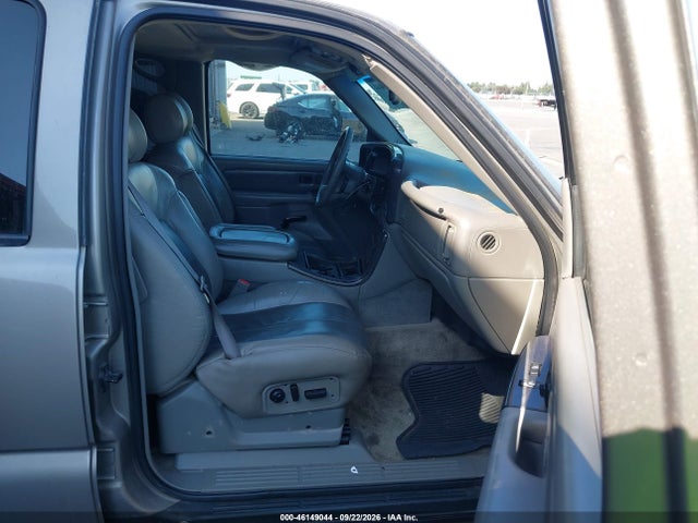Aukcja sprzedaży 2002 Gmc Yukon Xl 1500 Denali, vin: 1GKFK66U52J261935, numer aukcji: 46149044