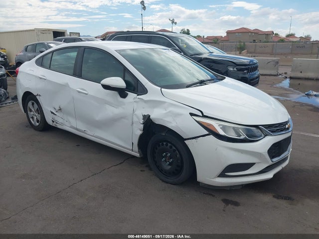 46149051 :رقم المزاد ، 1G1BC5SM4H7112258 vin ، 2017 Chevrolet Cruze Ls Auto مزاد بيع