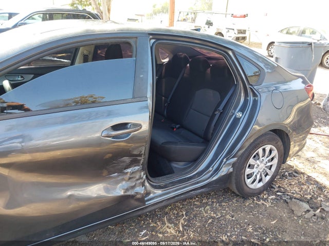 KIA FORTE FE 2022 3KPF24AD0NE426041 Image 6