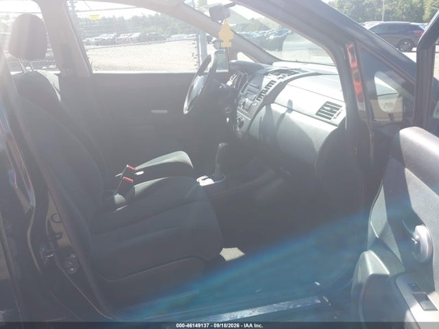 2010 Nissan Versa 1.8s მანქანა იყიდება აუქციონზე, vin: 3N1BC1CP6AL460107, აუქციონის ნომერი: 46149137