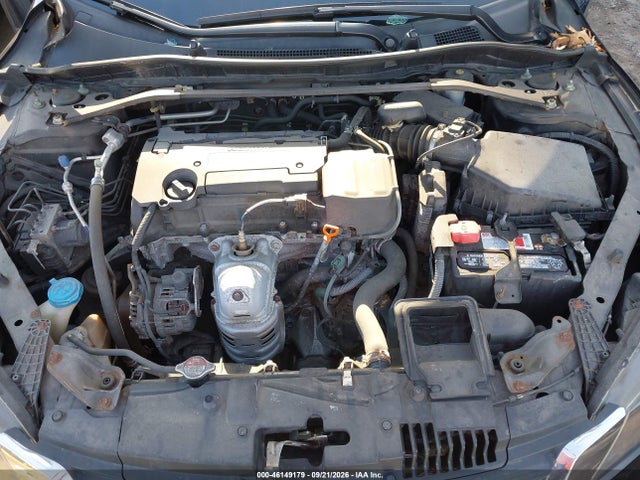 46149179 :رقم المزاد ، 1HGCR2F89FA110609 vin ، 2015 Honda Accord Ex-l مزاد بيع