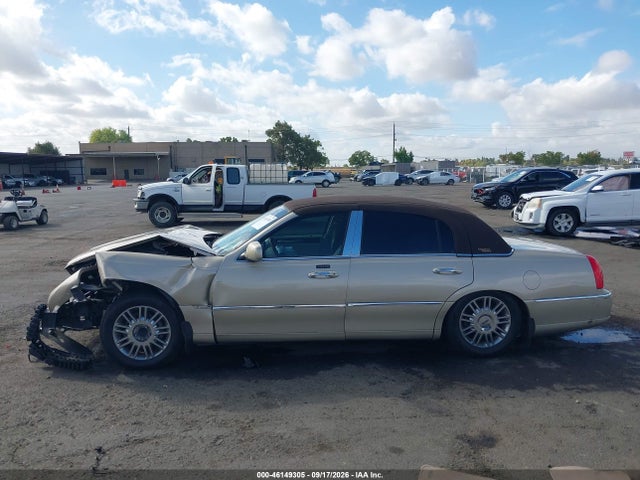 Aukcja sprzedaży 2008 Lincoln Town Car Signature Limited, vin: 2LNHM82W48X658503, numer aukcji: 46149305