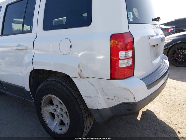 46149326 :رقم المزاد ، 1C4NJPBA7FD285301 vin ، 2015 Jeep Patriot Sport مزاد بيع