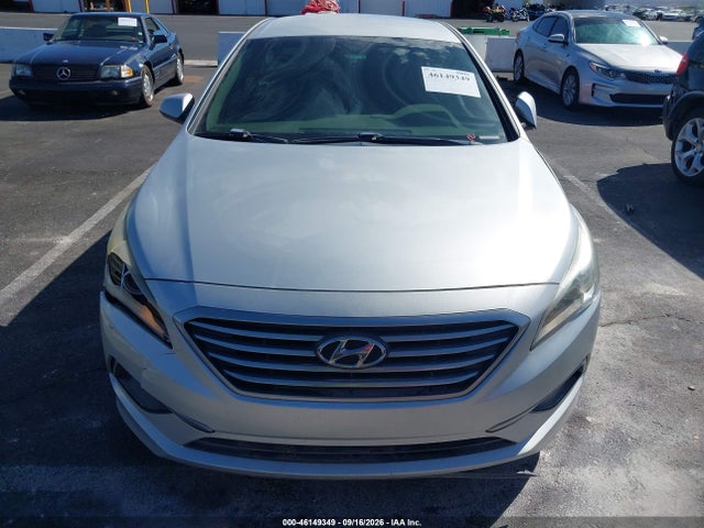 Hyundai SONATA SE 2017 5NPE24AF9HH556221 Image 12