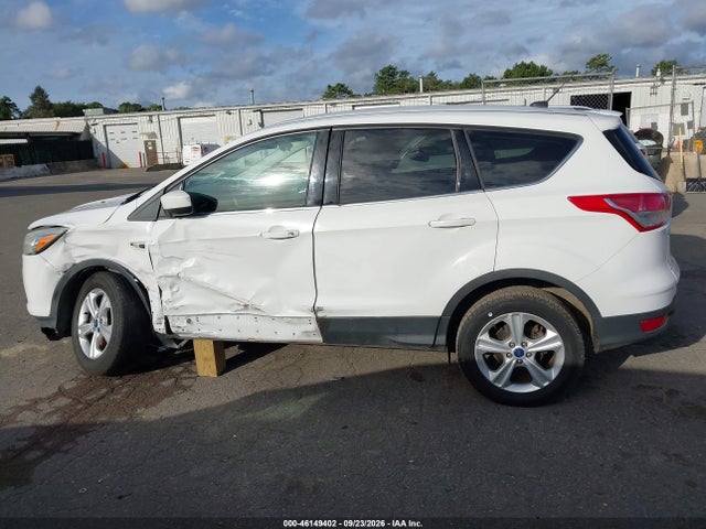 2016 Ford Escape Se მანქანა იყიდება აუქციონზე, vin: 1FMCU9GX0GUA01818, აუქციონის ნომერი: 46149402