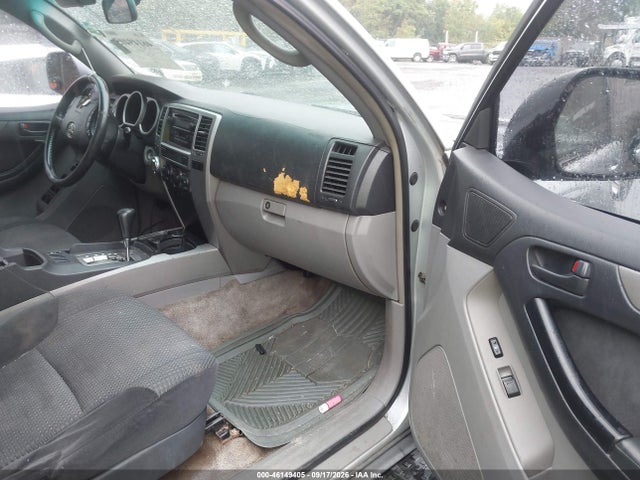 Продаж на аукціоні авто 2003 Toyota 4runner Sr5 Sport V8, vin: JTEBT14R330008902, номер лоту: 46149405