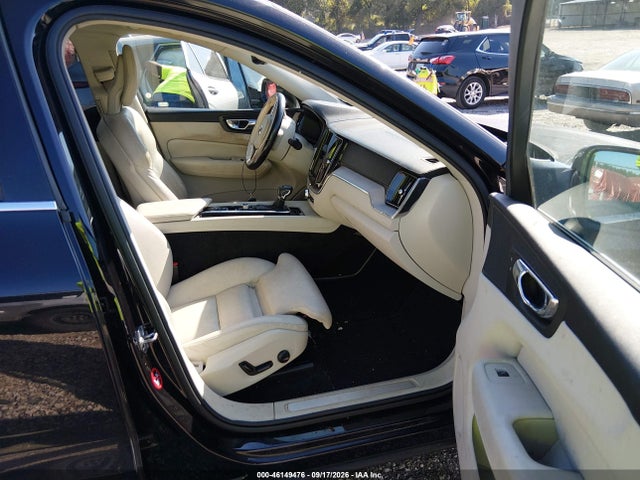 Продаж на аукціоні авто 2018 Volvo Xc60 T5 Inscription, vin: YV4102RL9J1005204, номер лоту: 46149476