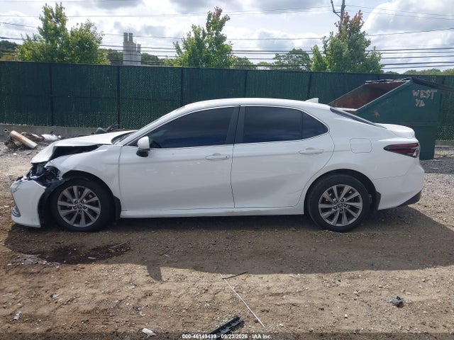 46149499 :رقم المزاد ، 4T1C11BKXPU076211 vin ، 2023 Toyota Camry Le مزاد بيع