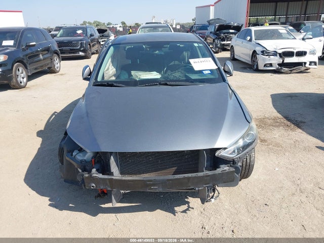 2017 Hyundai Elantra Limited მანქანა იყიდება აუქციონზე, vin: KMHD84LF4HU283357, აუქციონის ნომერი: 46149553