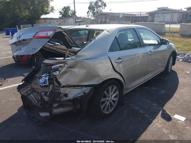2014 Toyota Camry Hybrid Xle მანქანა იყიდება აუქციონზე, vin: 4T1BD1FK5EU131805, აუქციონის ნომერი: 46149622