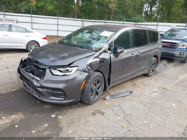 46149643 :رقم المزاد ، 2C4RC1L78NR216995 vin ، 2022 Chrysler Pacifica Hybrid Touring L مزاد بيع