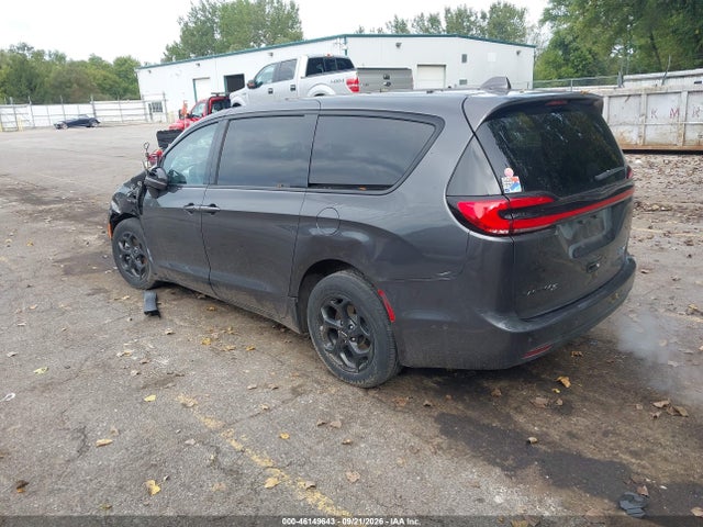 46149643 :رقم المزاد ، 2C4RC1L78NR216995 vin ، 2022 Chrysler Pacifica Hybrid Touring L مزاد بيع