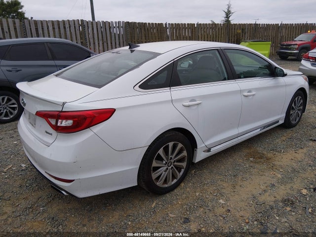 2015 Hyundai Sonata Sport მანქანა იყიდება აუქციონზე, vin: 5NPE34AF9FH071068, აუქციონის ნომერი: 46149668