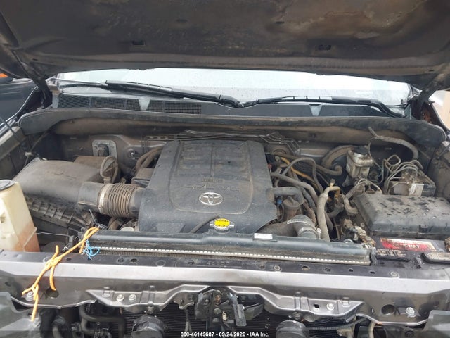 Продажа на аукционе авто 2016 Toyota Tundra Sr5 5.7l V8, vin: 5TFUW5F1XGX554077, номер лота: 46149687