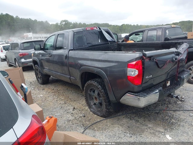Продажа на аукционе авто 2016 Toyota Tundra Sr5 5.7l V8, vin: 5TFUW5F1XGX554077, номер лота: 46149687