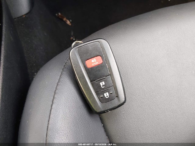Toyota Prius Limited 2019 JTDKARFU0K3088568 Image 11