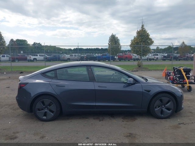 Tesla Model 3 Long Range Dual Motor All-wheel Drive 2022 5YJ3E1EB2NF194392 Image 11