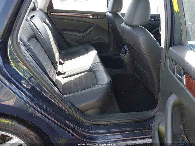 2013 Volkswagen Passat 2.5l Sel Premium მანქანა იყიდება აუქციონზე, vin: 1VWCH7A3XDC133454, აუქციონის ნომერი: 46149787
