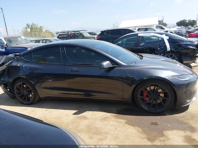 Tesla Model 3 Performance All-wheel Drive 2024 5YJ3E1ETXRF866830 Image 13