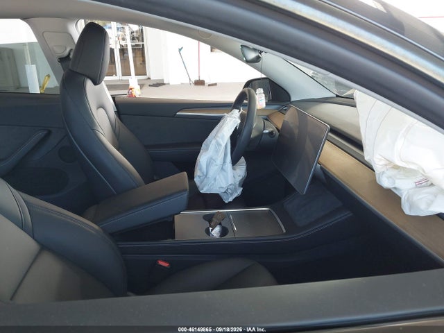 46149865 :رقم المزاد ، 7SAYGDEE6SA355625 vin ، 2025 Tesla Model Y Long Range Dual Motor All-wheel Drive مزاد بيع
