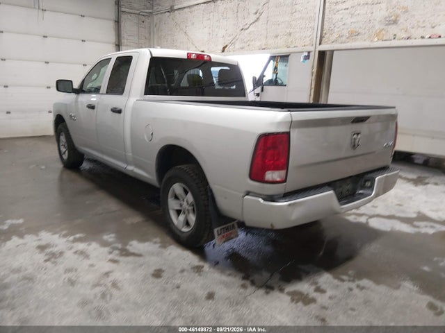 46149872 :رقم المزاد ، 1C6RR7FG2JS209862 vin ، 2018 Ram 1500 Express  4x4 6'4 Box مزاد بيع
