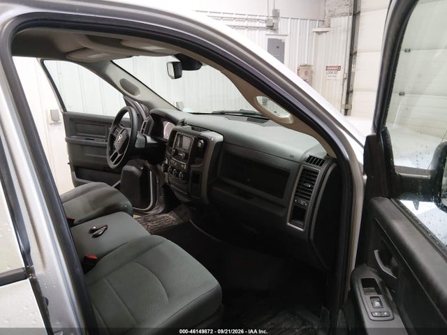 46149872 :رقم المزاد ، 1C6RR7FG2JS209862 vin ، 2018 Ram 1500 Express  4x4 6'4 Box مزاد بيع