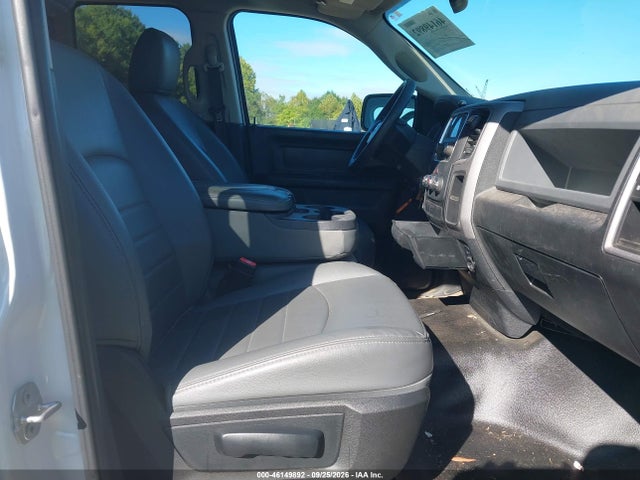 46149892 :رقم المزاد ، 1C6RR6FGXJS299014 vin ، 2018 Ram 1500 Tradesman  4x2 6'4 Box مزاد بيع