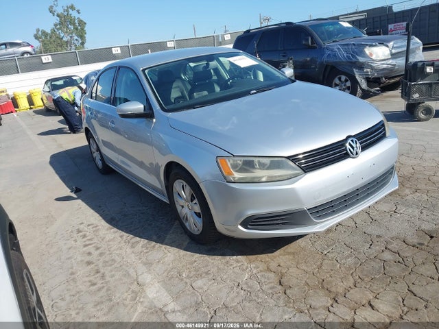 2013 Volkswagen Jetta 2.5l Se მანქანა იყიდება აუქციონზე, vin: 3VWDP7AJ3DM420803, აუქციონის ნომერი: 46149921