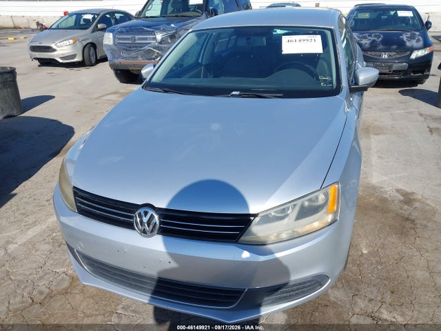 2013 Volkswagen Jetta 2.5l Se მანქანა იყიდება აუქციონზე, vin: 3VWDP7AJ3DM420803, აუქციონის ნომერი: 46149921