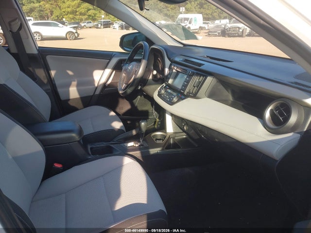 Продаж на аукціоні авто 2018 Toyota Rav4 Xle, vin: 2T3WFREV2JW513569, номер лоту: 46149990