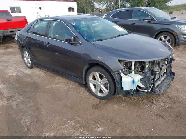 46150002 :رقم المزاد ، 4T1BF1FK1EU790653 vin ، 2014 Toyota Camry Se مزاد بيع
