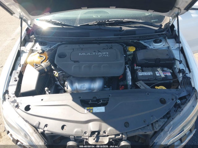 Chrysler 200 S 2015 1C3CCCBB1FN680348 Image 10