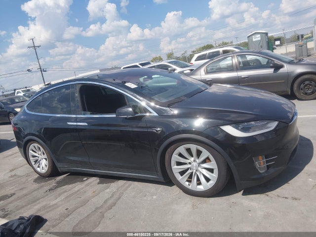 46150225 :رقم المزاد ، 5YJXCDE29HF053803 vin ، 2017 Tesla Model X 100d/75d/90d مزاد بيع