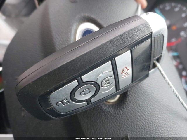 Продажа на аукционе авто 2021 Ford Escape Se, vin: 1FMCU0G62MUB14605, номер лота: 46150228