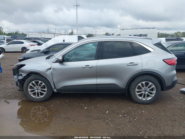 Продажа на аукционе авто 2021 Ford Escape Se, vin: 1FMCU0G62MUB14605, номер лота: 46150228