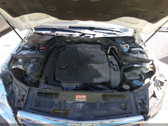 46150251 :رقم المزاد ، WDDGF8AB1DA858031 vin ، 2013 Mercedes-benz C 300 Luxury 4matic مزاد بيع