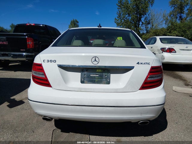 46150251 :رقم المزاد ، WDDGF8AB1DA858031 vin ، 2013 Mercedes-benz C 300 Luxury 4matic مزاد بيع