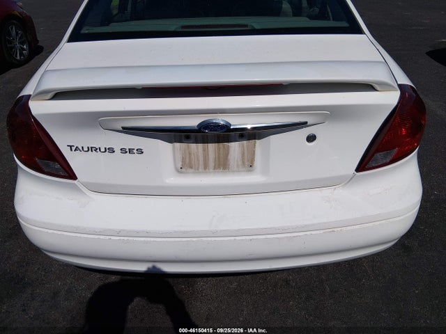 46150415 :رقم المزاد ، 1FAFP55272G243401 vin ، 2002 Ford Taurus Ses مزاد بيع