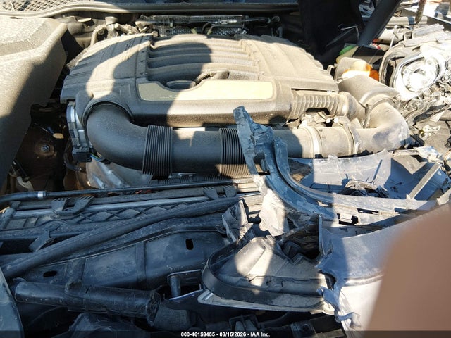 46150455 :رقم المزاد ، WP1AA2A25HKA80407 vin ، 2017 Porsche Cayenne مزاد بيع