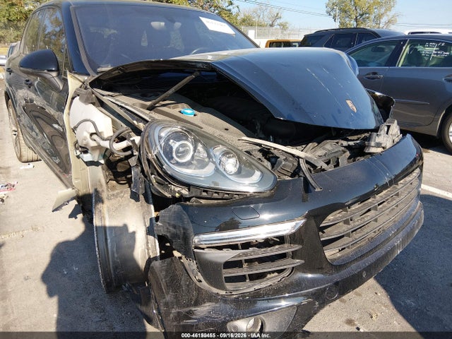46150455 :رقم المزاد ، WP1AA2A25HKA80407 vin ، 2017 Porsche Cayenne مزاد بيع