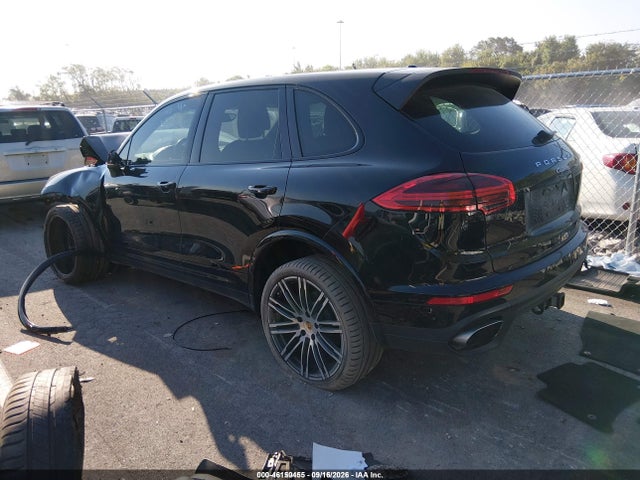 46150455 :رقم المزاد ، WP1AA2A25HKA80407 vin ، 2017 Porsche Cayenne مزاد بيع