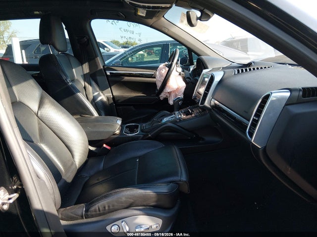 46150455 :رقم المزاد ، WP1AA2A25HKA80407 vin ، 2017 Porsche Cayenne مزاد بيع