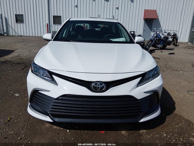 Продажа на аукционе авто 2021 Toyota Camry Le, vin: 4T1C11AK1MU431747, номер лота: 46150500