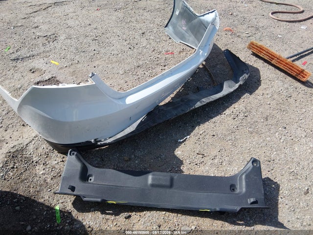 Продажа на аукционе авто 2021 Toyota Camry Le, vin: 4T1C11AK1MU431747, номер лота: 46150500