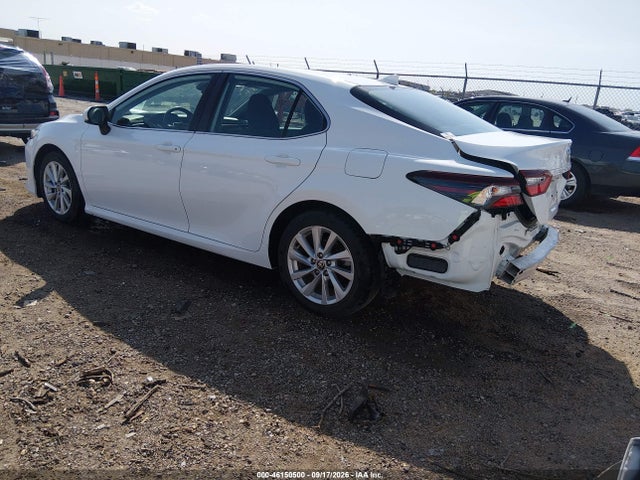Продажа на аукционе авто 2021 Toyota Camry Le, vin: 4T1C11AK1MU431747, номер лота: 46150500