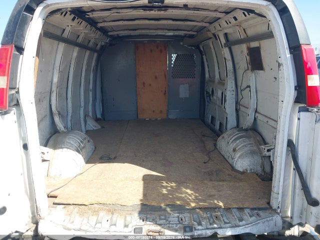 46150574 :رقم المزاد ، 1GCZGFBA8A1107532 vin ، 2010 Chevrolet Express 2500 Work Van مزاد بيع