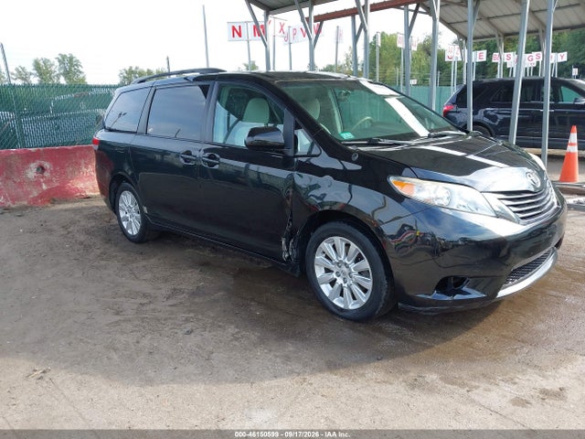 46150599 :رقم المزاد ، 5TDJK3DC8DS070482 vin ، 2013 Toyota Sienna Le 7 Passenger مزاد بيع