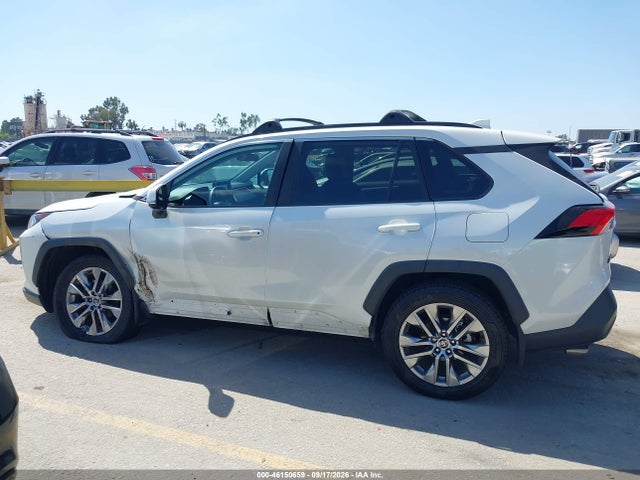 2021 Toyota Rav4 Xle Premium მანქანა იყიდება აუქციონზე, vin: 2T3C1RFV7MW148195, აუქციონის ნომერი: 46150659