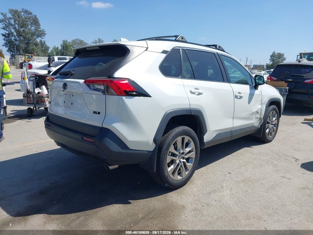 2021 Toyota Rav4 Xle Premium მანქანა იყიდება აუქციონზე, vin: 2T3C1RFV7MW148195, აუქციონის ნომერი: 46150659