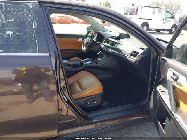 2013 Lexus Ct 200h მანქანა იყიდება აუქციონზე, vin: JTHKD5BH7D2140634, აუქციონის ნომერი: 46150683